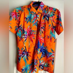 Retro Rifle Size Small Button Up